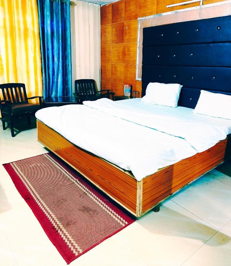 Hotel Holiday Plaza Dalhousie - Near Ghandhi Chowk Mall Road Dış mekan fotoğraf