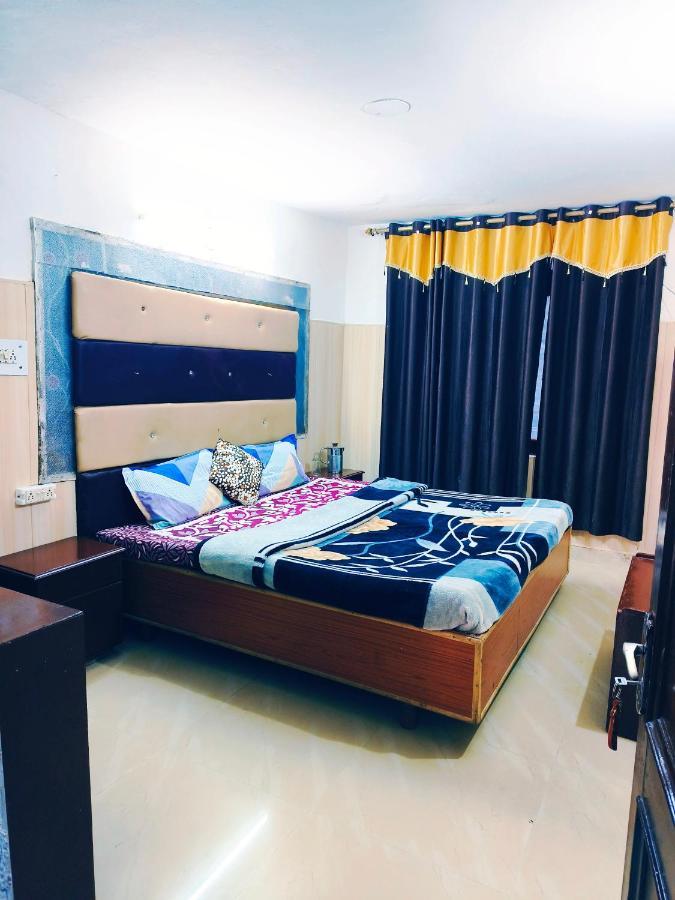 Hotel Holiday Plaza Dalhousie - Near Ghandhi Chowk Mall Road Dış mekan fotoğraf